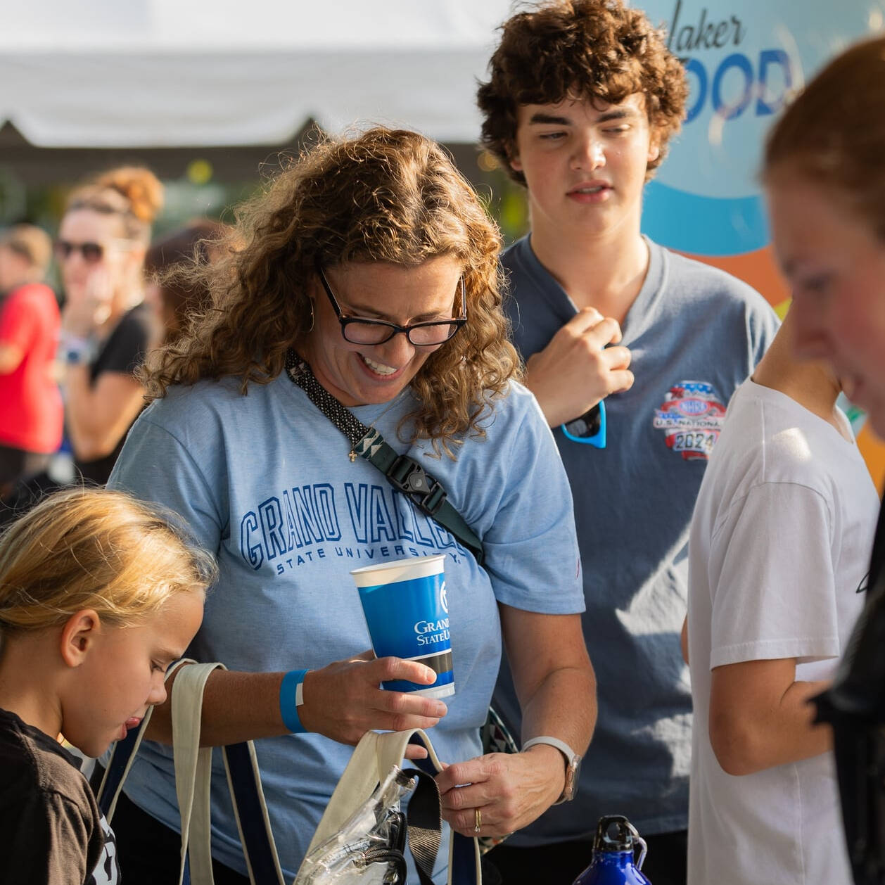 A GVSU student with his Mom and sister.